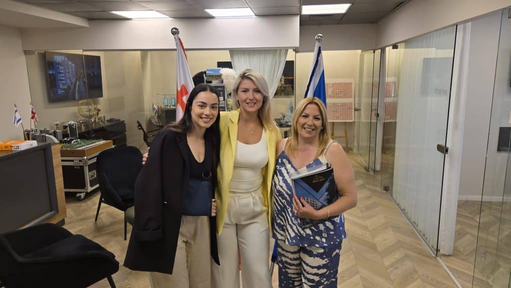 WhatsApp Image 2025-04-24 at 16.42.51 (2)